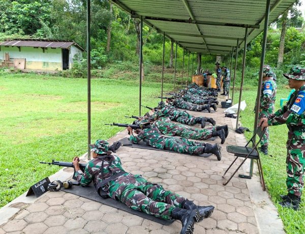 Prajurit Kodim Temanggung Tajamkan Naluri Tempur di Lapangan Armed 3